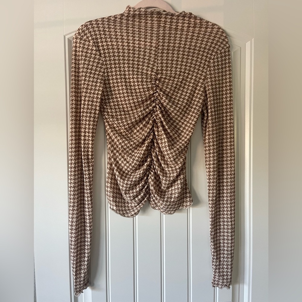 Intimately free people little crush houndstooth mockneck. New without tags.